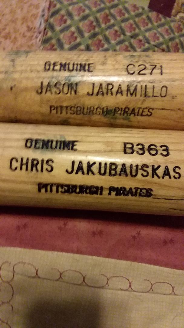 Name:  CHRIS JAKUBAUSKAS JASON JARAMILLO barrel block letter signatures bats Pirates 2010 game used Lou.jpg
Views: 768
Size:  90.0 KB